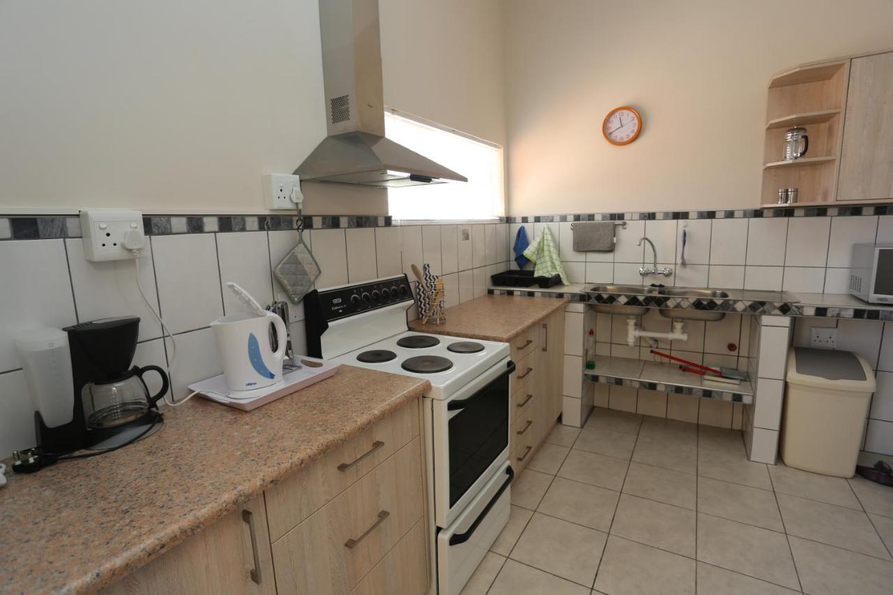 Апартаменты Orange House Self Catering Аус Экстерьер фото