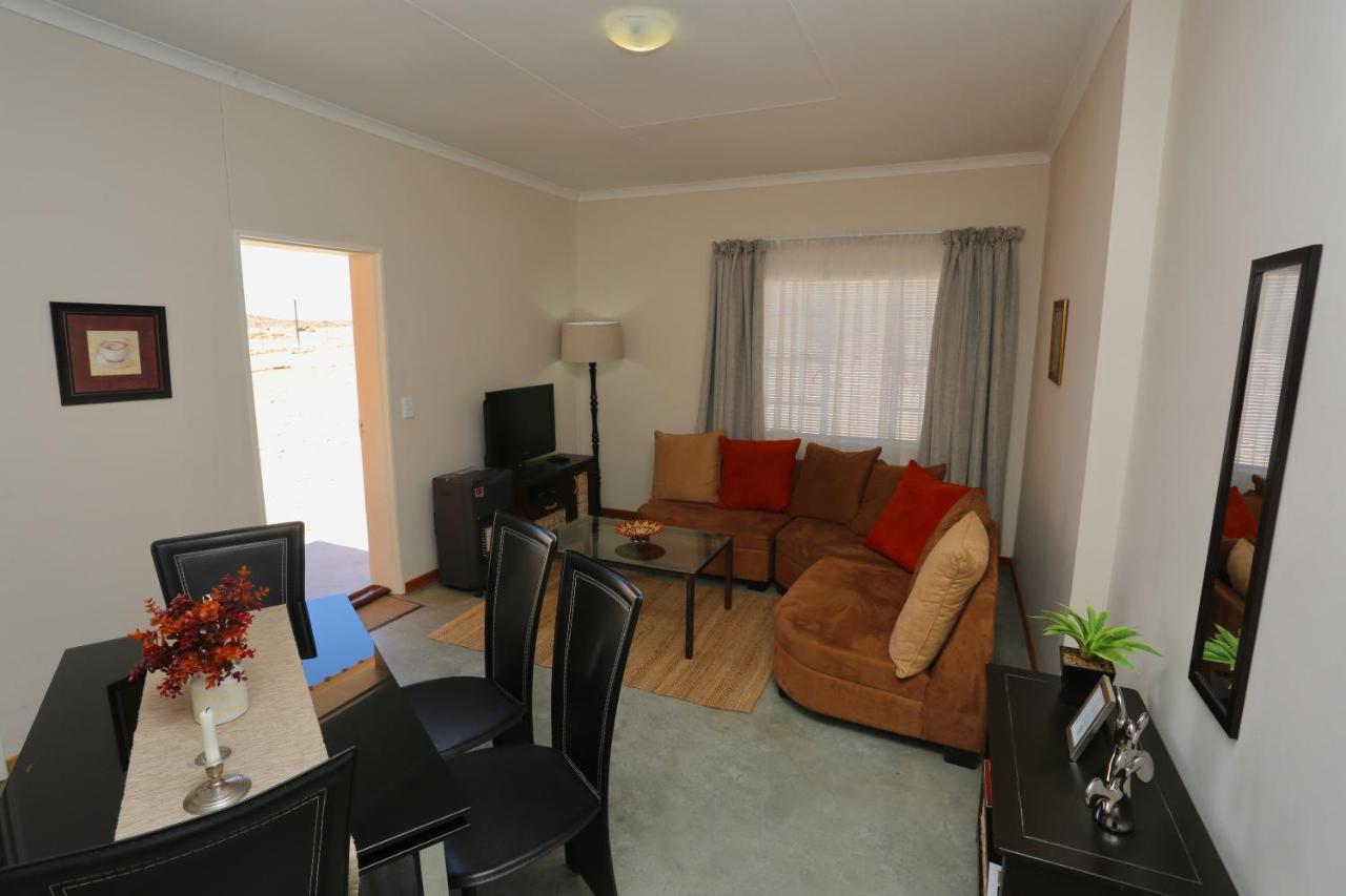 Апартаменты Orange House Self Catering Аус Экстерьер фото